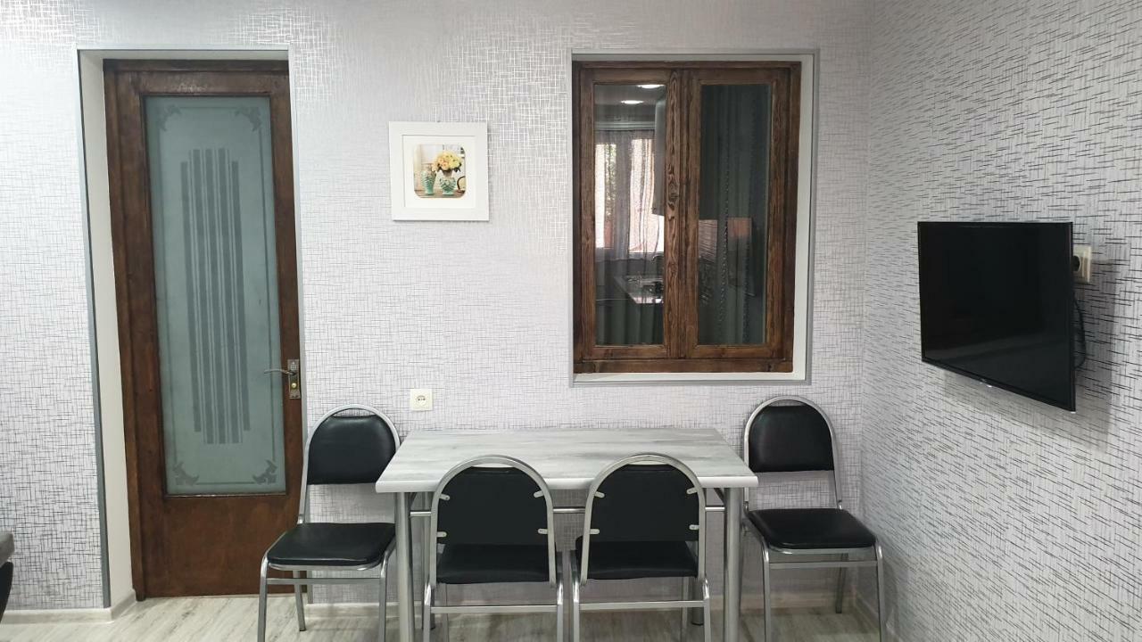 Comfort Tbilisi Exterior foto